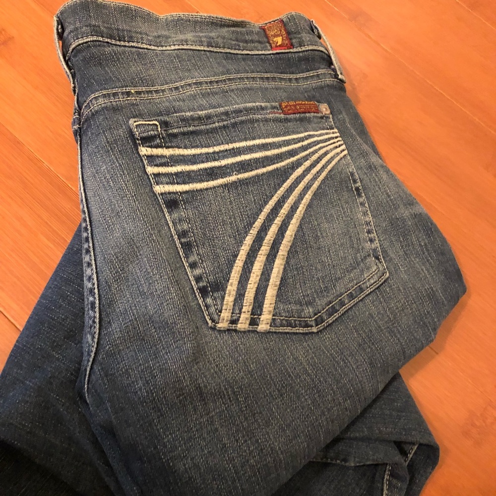 7 For All Mankind Bellbottom Dojo Jeans Sz31